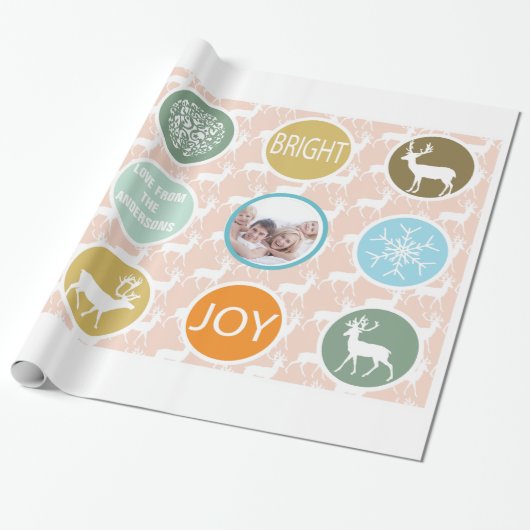 Peach Family Photo Reindeer Kerstmis Merry Bright Cadeaupapier (Uitgerold)