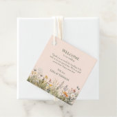 Peach Fuzz Wildflower Meadow Bruiloft Welkomstgesc Bedankjes Labels (In situ)