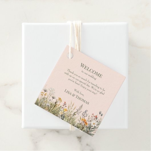 Peach Fuzz Wildflower Meadow Bruiloft Welkomstgesc Bedankjes Labels (In situ)