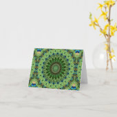 Peacock Feather Mandala Emerald en Blue Symmetry Kaart (Gele Bloem)