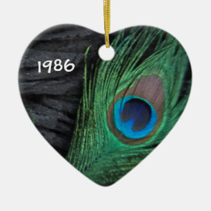 Peacock Feather met Black Ornament