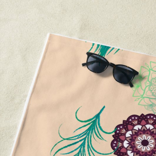Peacock Feather Serenity: Mandala Beach Towel Strandlaken (In situ)