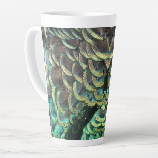 Peacock indonésien Plumes Motif Latte Mug (Angle gauche)