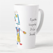 'PeaKasso Roi des Coeurs' - Latte Mug (Angle droit)
