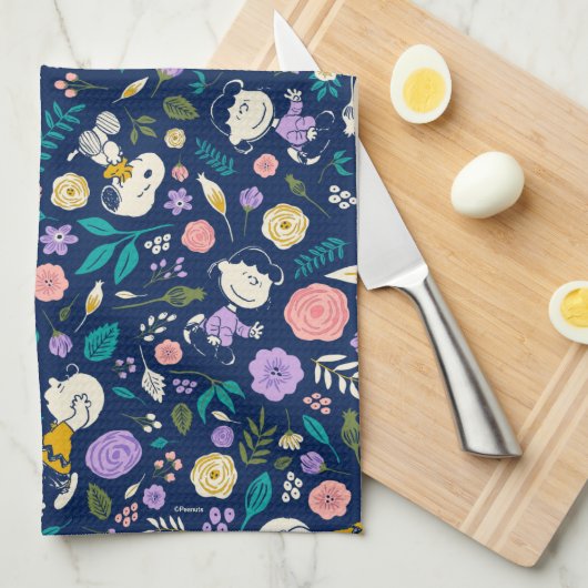 Peanuts In Bloom Pattern Theedoek (Quarter Fold)