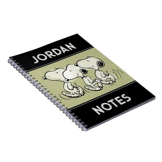 Peanuts | Snoopy loopt fier rond Notitieboek (Rechterzijde)