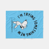 Peanuts | Snoopy probeert iets nieuws Fleece Deken (Voorkant (Horizontaal))