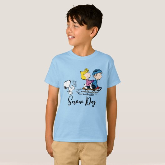 Peanuts | Snoopy, Sally & Linus Sled rijden T-shirt (Voorkant volledig)