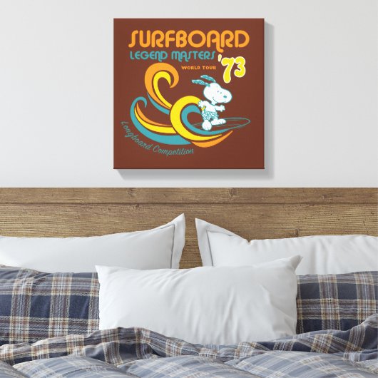 Peanuts | Snoopy Surfboard wedstrijd Canvas Afdruk (Insitu (Slaapkamer))