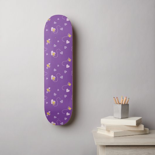Peanuts | Woodstock Paarse hartpatroon Skateboard (Muurkunst)