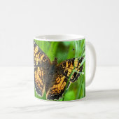 Pearl Crescent butterfly mug ©️dh26 (Devant droit)