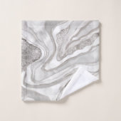 Pearl, diamonds and platinum geode digital art (Gant de toilette)