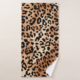 peau de léopard. Design élégant de blouse avec léo