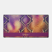 Peau de serpent chatoyante en violet et or monogra (Recto)