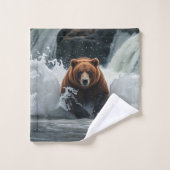 Pêche à l'ours grizzli à Falls (Gant de toilette)