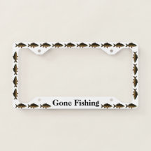 Pêche avec du poisson carpe sur blanc