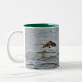 Pêche Osprey & Walleye Wildlife Photo Mug (Gauche)