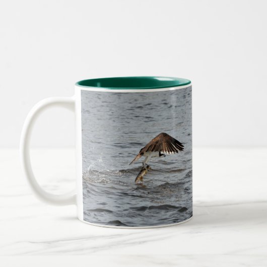 Pêche Osprey & Walleye Wildlife Photo Mug (Gauche)