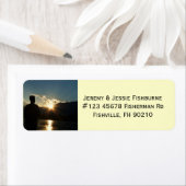 Pêcheur à Sunset Pêche Étiquette d'entreprise (En situation)