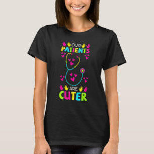 Pediatrische Verpleegkundige Behandelde Patiënten T-shirt