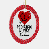 Pediatrische verpleegster Aangepaste Gift Ornament (Rechts)