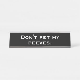 Peeves Bureau Naambordje
