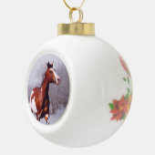Peignez le cheval en ornement de boule de neige (Droite)