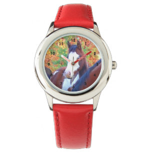 Peignez les montres de cheval pour des enfants