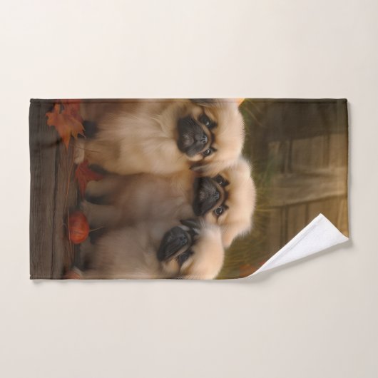 Pekingese Puppy Herfst Verrukking Pompoen Bad Handdoek (Handdoek)