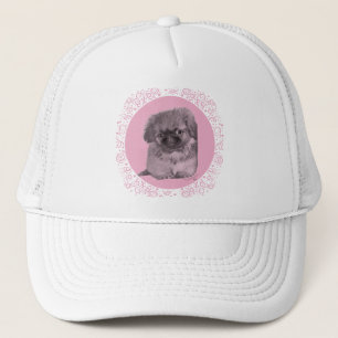Pekingese Puppy in Roze Trucker Pet