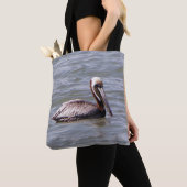 Pélican Brown tout sur le sac (De près)