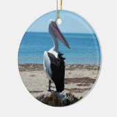 Pelican On Beach Rock, Keramisch Ornament (Links)