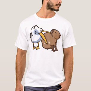 Pelikaan probeert Capybara Funny Meme te eten T-shirt