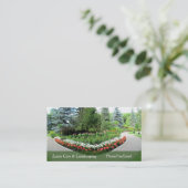 Pelouse de jardin et carte de visite anglais (Debout devant)