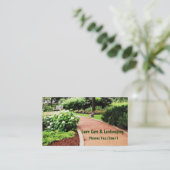 Pelouse et carte de visite d'aménagement (Debout devant)