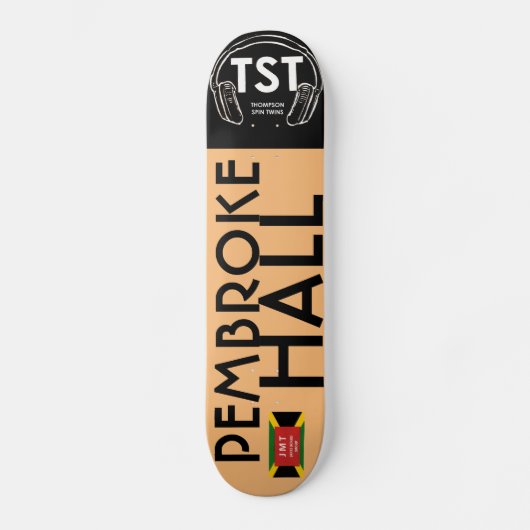 PEMBROKE HALL Skateboard (Voorkant)