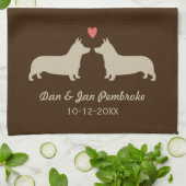 Pembroke Welsh Corgis met Heart Personalized Theedoek (Gevouwen)