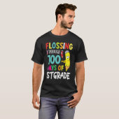 Pencil Student Senior Flossing Through 100 Days Of T-shirt (Voorkant volledig)