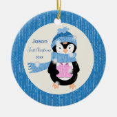 Penguin Holding Cadeau Baby Ornament (Voorkant)