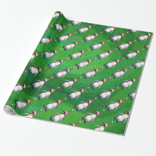 Penguin in Santa Hat Pattern on Green Cadeaupapier
