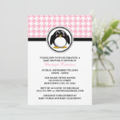 Penguin rose Houndstooth Baby Shower Invitations (Debout devant)