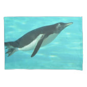 Penguin Swimming Underwater Kussensloop (Voorkant)