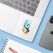 Penguin with Fish Sticker (Laptop met iPhone)