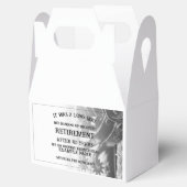 Pensioenaankondiging met oude sporen bedankdoosjes (Geopend)