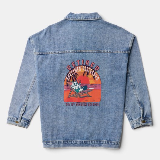 pensionering van het model van de processor in ru denim jacket (Achterkant)