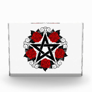 Pentagram met rode rozen fotoblokken