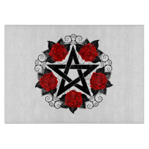 Pentagram met rode rozen snijplank