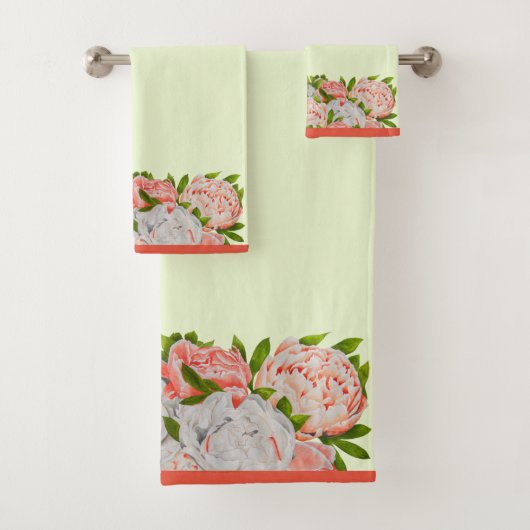 Peonies assorées sur un ensemble de serviettes de (En situation)