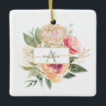 Peony Bloom nom monogramme Céramique Décoration<br><div class="desc">Conçu pour s'harmoniser avec notre collection Peony and Gold, cet ornement en céramique monogramme personnalisable offre des fleurs de pivoine rose et or luxuriantes avec feuillage vert et lettrage classique. Pour une personnalisation plus avancée de cette conception, cliquez sur le bouton "PERSONNALISER" ci-dessus. Veuillez noter que le papier doré est...</div>