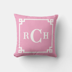 Peony Pink Reverse Chinoiserie Greek Key Monogram Kussen